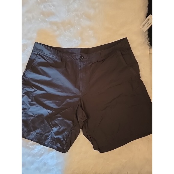 Columbia Other - Columbia mens size 36 gray Nylon cargo shorts Actual 34x11